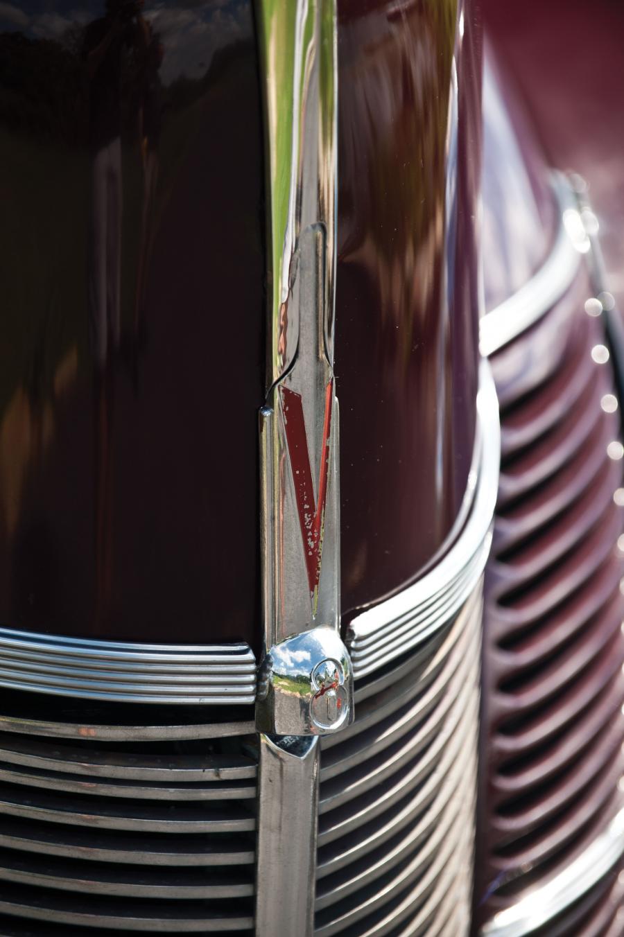  Ford DeLuxe Coupe 1940 года  (фото 19 из 25)